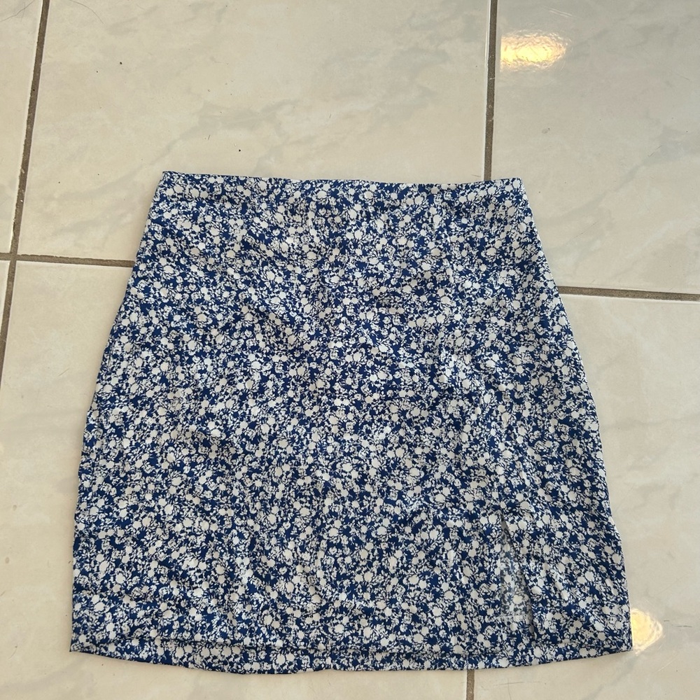 Zara Blue and White Floral Skirt